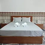 Casa Cimo D'aldeia * Vila Cova de Perrinho