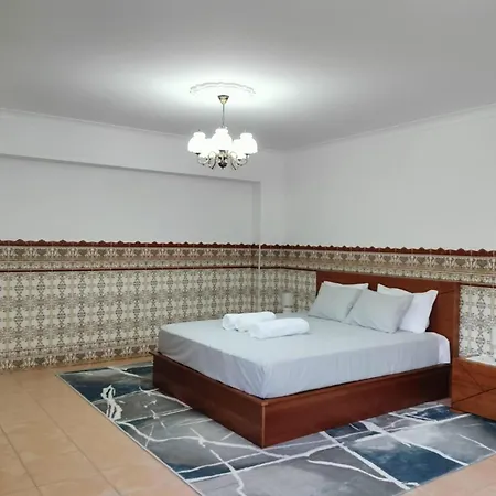 Casa Cimo D'aldeia * Vila Cova de Perrinho