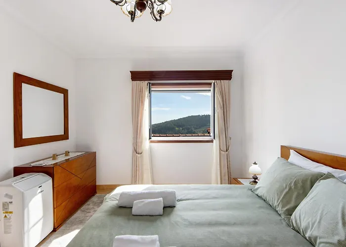 Casa Cimo D'aldeia 别墅 Vila Cova de Perrinho